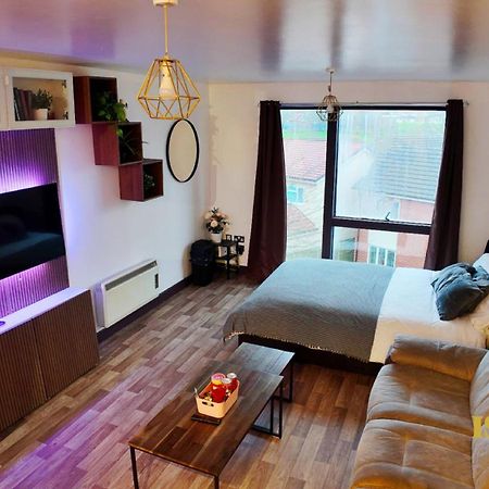 Luxurious Birmingham City Apartment Ngoại thất bức ảnh